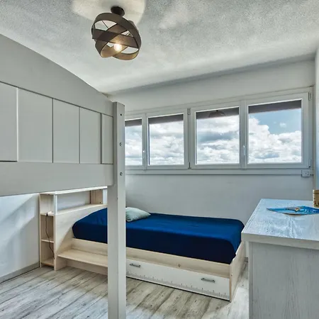 Les Oceanides-14 By Interhome Lacanau